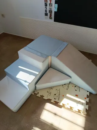 Conjunto tobogán 4 bloques espuma