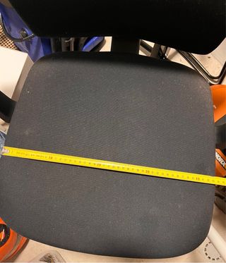 Sillón de oficina ergonómico negro