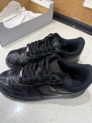 Caja Nike Air Force 1 Gris/Blanco