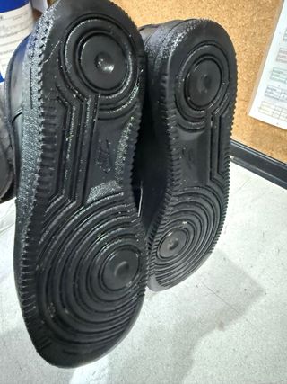 Caja Nike Air Force 1 Gris/Blanco