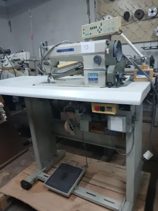 Máquina de coser Fomax
