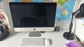 iMac 21,5” Late 2015 Plata + Teclado + Ratón
