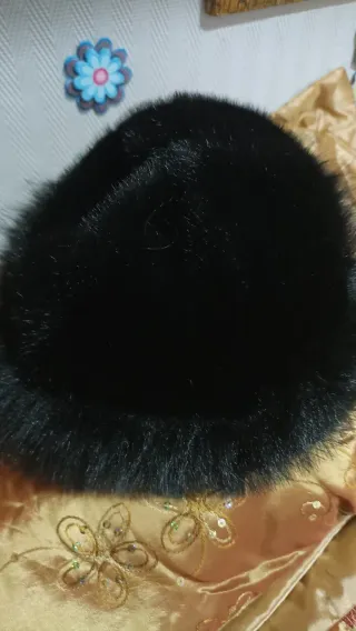 Sombrero elegante de pelo negro