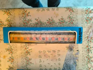 Coches y Vagones Marklin y Electrotren