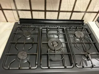 Cocina de gas Solthermic negra