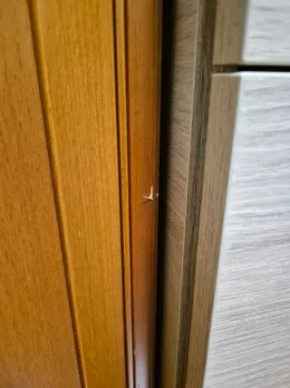 Mesitas de madera con tapa de mármol