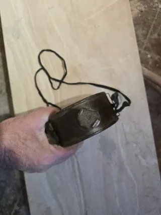 Cantimplora antigua de hojalata