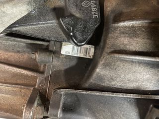 Caja de cambios Renault PF6 820046 0604 CM