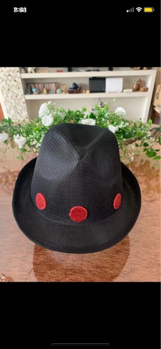 Lote 4 Cappelli Rossi