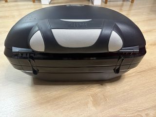 Topcase Givi Negro