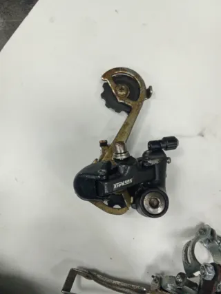 Lote componentes bicicleta: sillín, cambios