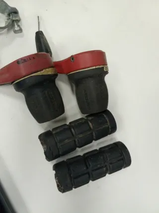 Lote componentes bicicleta: sillín, cambios