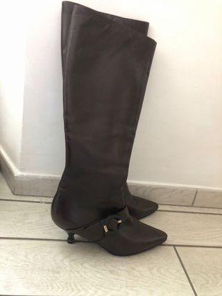 Stivali Salvatore Ferragamo tacco marrone