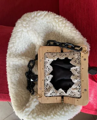 Borsa artigianale lana vergine