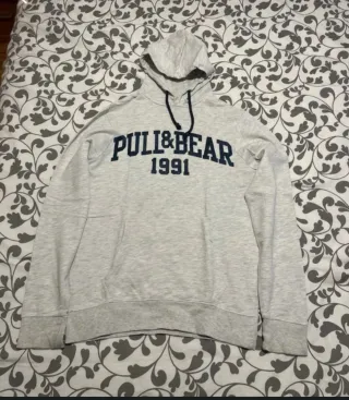 Sudadera Pull&Bear gris con logo