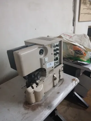 Máquina forrar puentes COMEZ