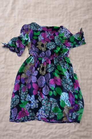 Vestido floral multicolor vaporoso verano