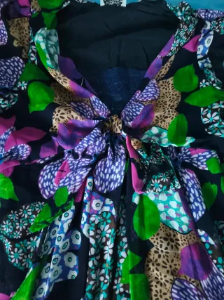 Vestido floral multicolor vaporoso verano