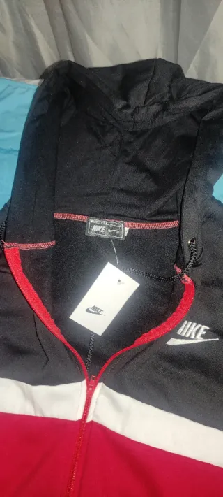 Chándal Nike Negro y Rojo