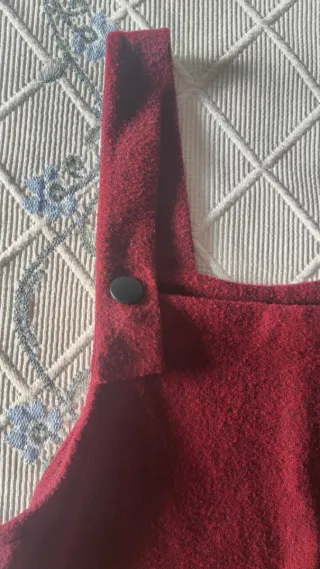 Vestido/peto Color vino