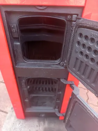 Caldera de leña Roca