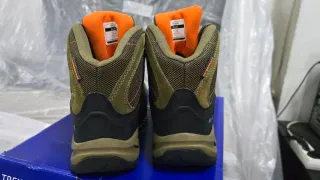 Botas de montaña Segarra verdes