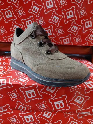 Scarpe donna camoscio beige/marrone