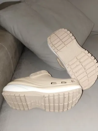 Crocs Beige