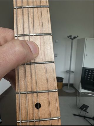 Guitarra Stratocaster. NO ES FENDER.