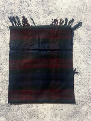 Bufanda Burberry Azul Marino y Rojo