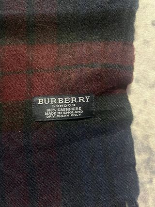 Bufanda Burberry Azul Marino y Rojo