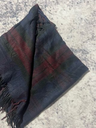 Bufanda Burberry Azul Marino y Rojo