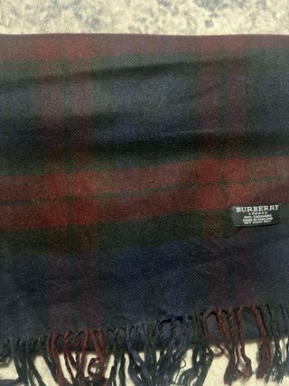 Bufanda Burberry Azul Marino y Rojo