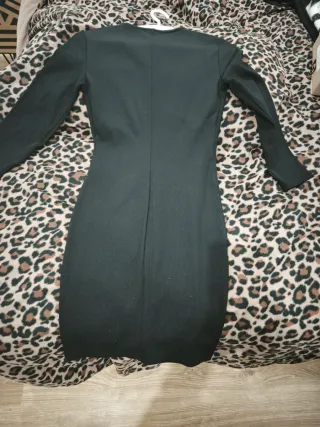 Vestido Bershka negro manga larga
