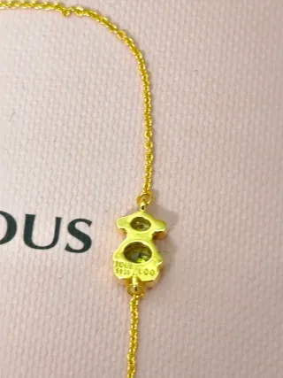 Pulsera Tous Oso con espinela verde.
