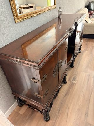 Aparador antiguo madera y detalles