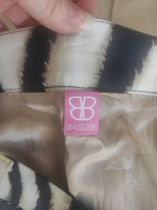 Falda Beige con Estampado Animal