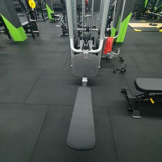 Máquina de gimnasio multifunción