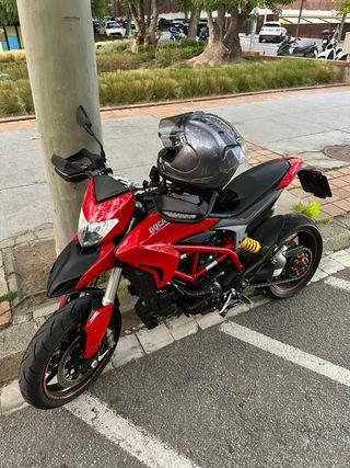 Ducati Hypermotard 939
