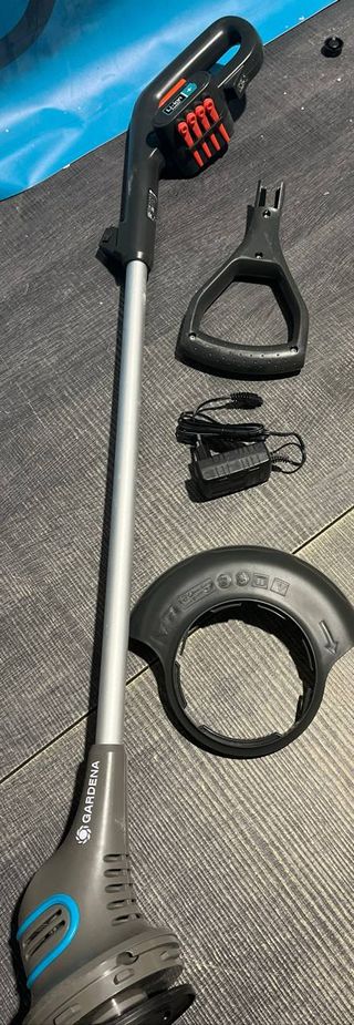 Recortadora inalámbrica Gardena 09822-20 SmallCut