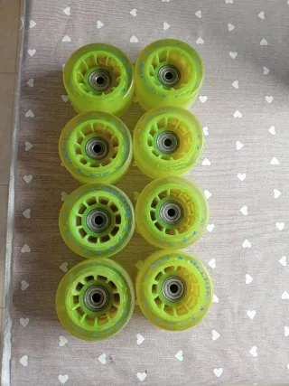 8 Ruedas Helium 64d para patines