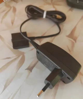 3 cordless Gigaset A170H – con base