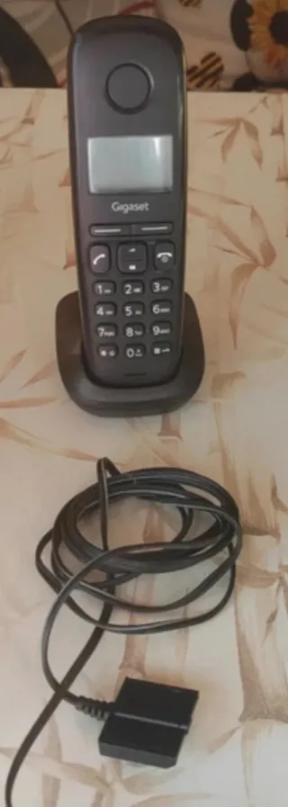 3 cordless Gigaset A170H – con base