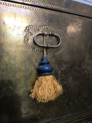 Mueble Bar Metálico Dorado. Vintage