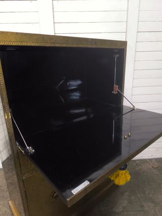 Mueble Bar Metálico Dorado. Vintage