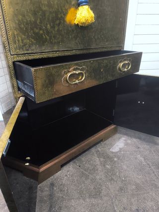 Mueble Bar Metálico Dorado. Vintage