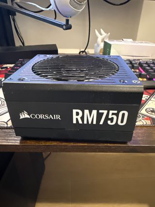 Fuente alimentación Corsair RM750 750W 80 PlusGold