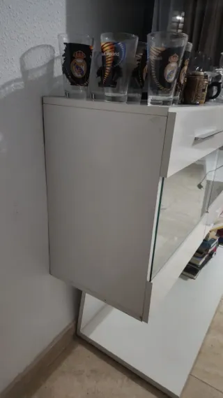 Mueble salón blanco y cristal