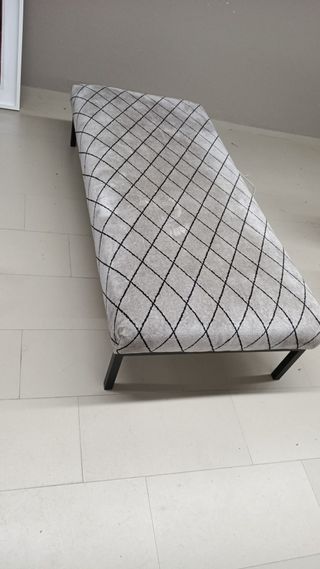 Banco de vestidor tapizado