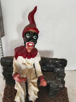 Statuina Pulcinella in terracotta